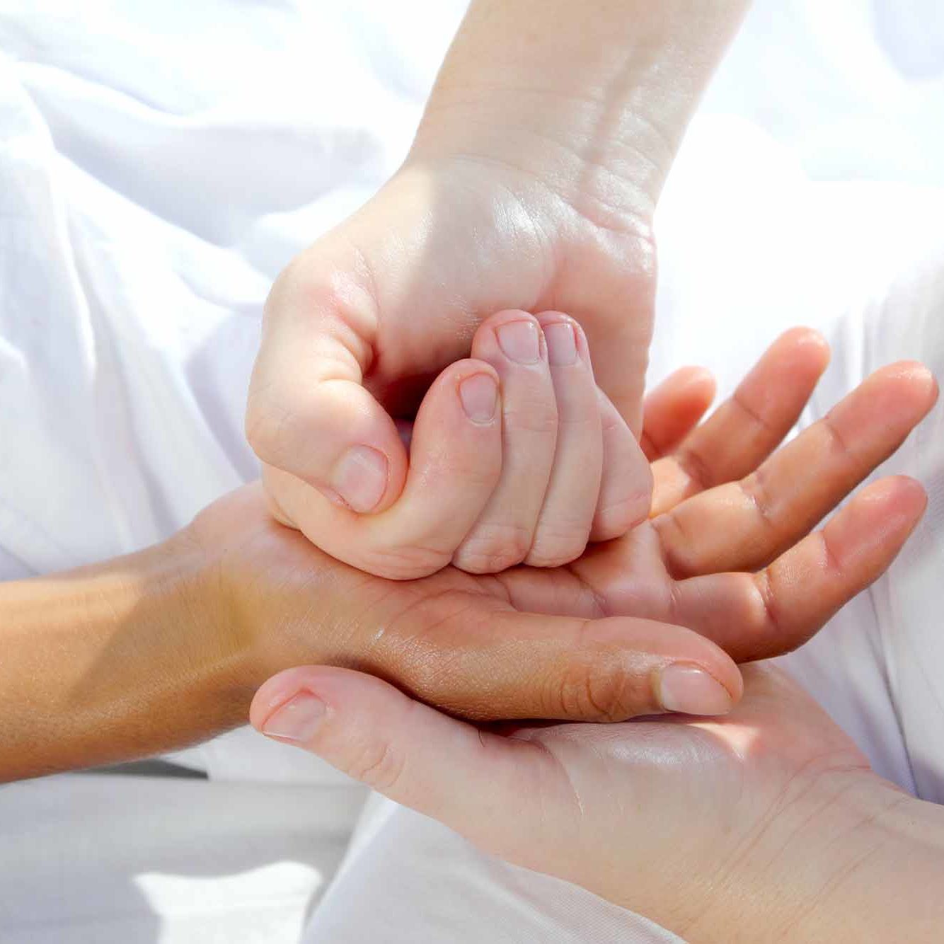 Digital Pressure Hands Reflexology Massage Tuina Therapy digital pressure reflexology massage therapy in hand