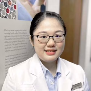 ORG-2021-Physician-Kelly-Profile-Pic-Sq-1-370x370